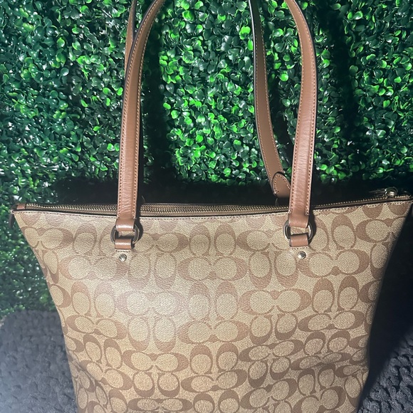 Coach Brown Signature Tote Bag - Picture 4 of 10